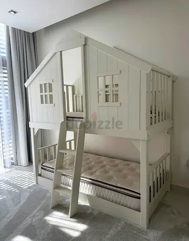 Pottery Barn Tree house Bubk bed with two mattress