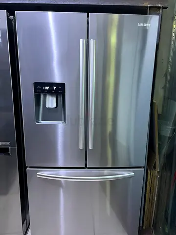 Samsung french door fridge bottom freezer digital water dispenser