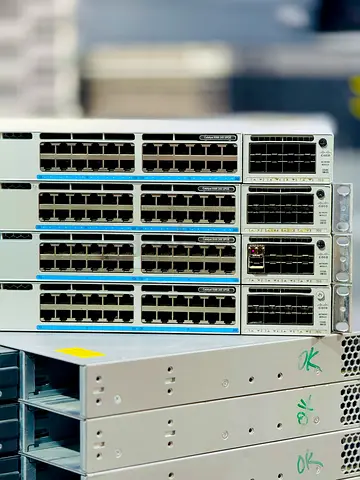 Cisco Catalyst 9300-24UX-A 24-port mGig UPOE Switch