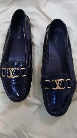 Elegant Louis Vuitton Flats