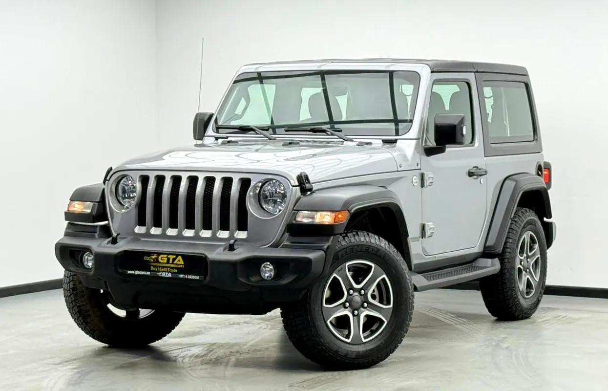 Jeep Wrangler 2021 — photo 1 of 15