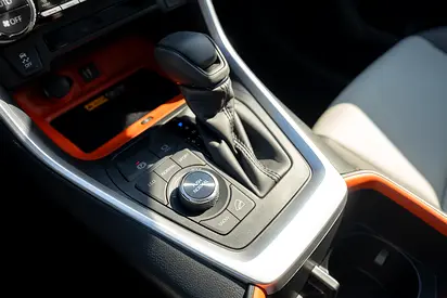 صورة مصغرة 13 لـ 2025 Toyota RAV 4