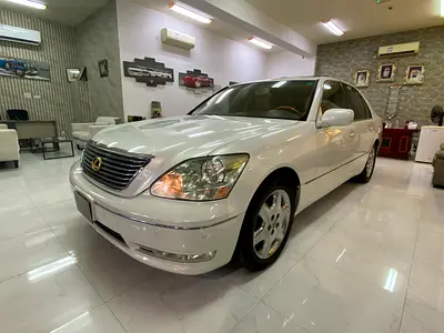 اكزس LS 430 2004 نظيفة جداً اوراق جمارك بحالة الوكالة