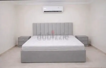 Brand new Queen size Bed medical mattress Queen size bed