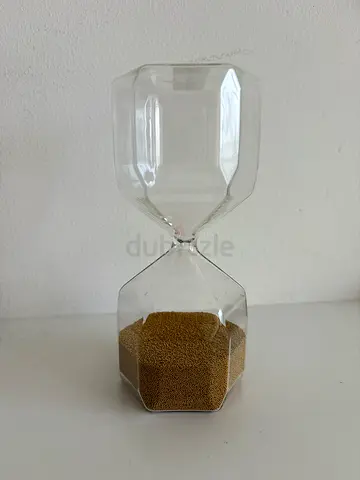 Golden sandglass