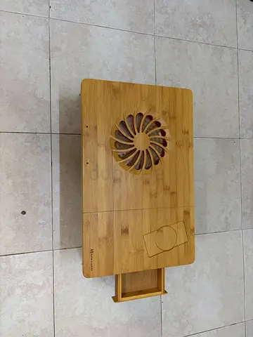 Portable laptop table