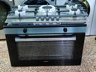 Seimens Built in Gas Oven and Cooktop Brand New 90cm