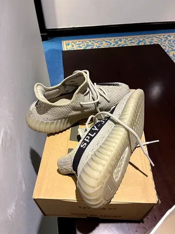 Yeezy Boost 350 V2 Sneakers