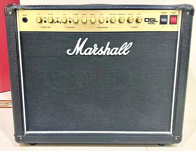 Marshall DSL40C w/Foot Switch