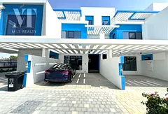 Single Row | Close to Park | Brand New