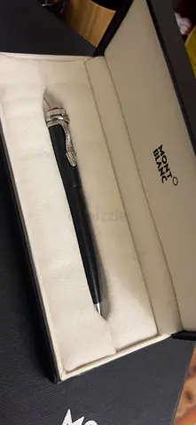 Montblance  pen available origanal