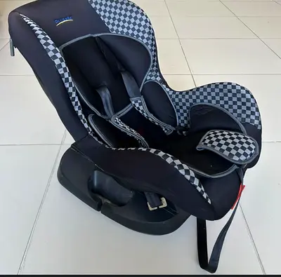 Safe and Comfortable Car Seat for Your Little One