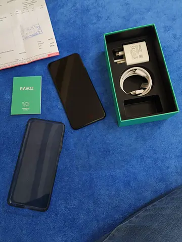 Ravoz V3 - Cameraless Phone