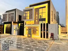 Villa directly from the owner, custom finishing, on a main street, close to all services, freehold o