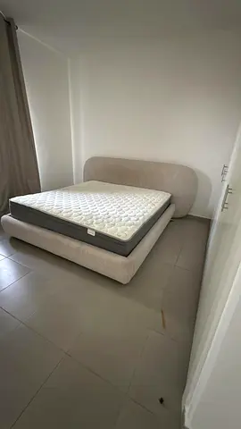 Home centre Bed with mattresses Brand new condition King Size