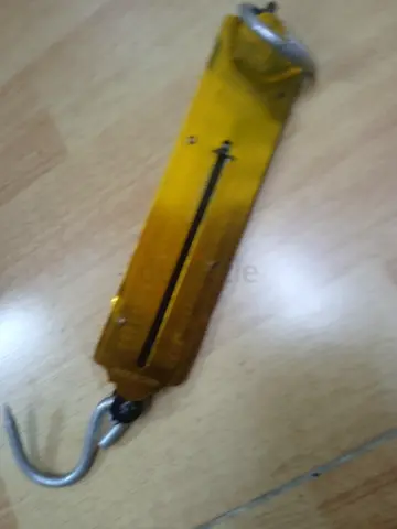 Heavy-Duty Spring Scale for Accurate Weight Measurement