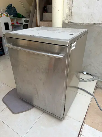 Stainless Steel Dishwasher in Great Condition