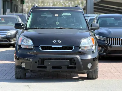 Kia Soul 2011 model, Canada  specifications, full option, top of the line, in excellent condition