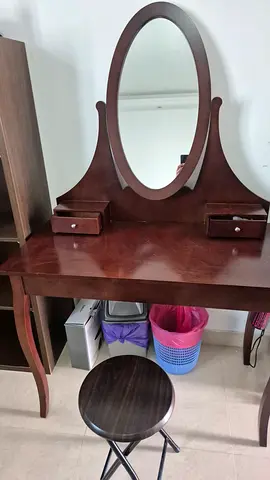 Solid wood dressing table with mirror and stool