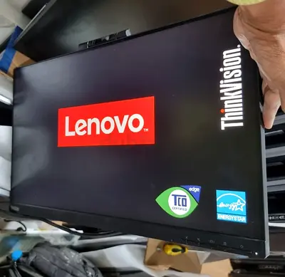 24inc Bezel Less IPS Display FHD LED Monitor With Camera Speaker Hidrolic Stand Model Lenovo T24v-20