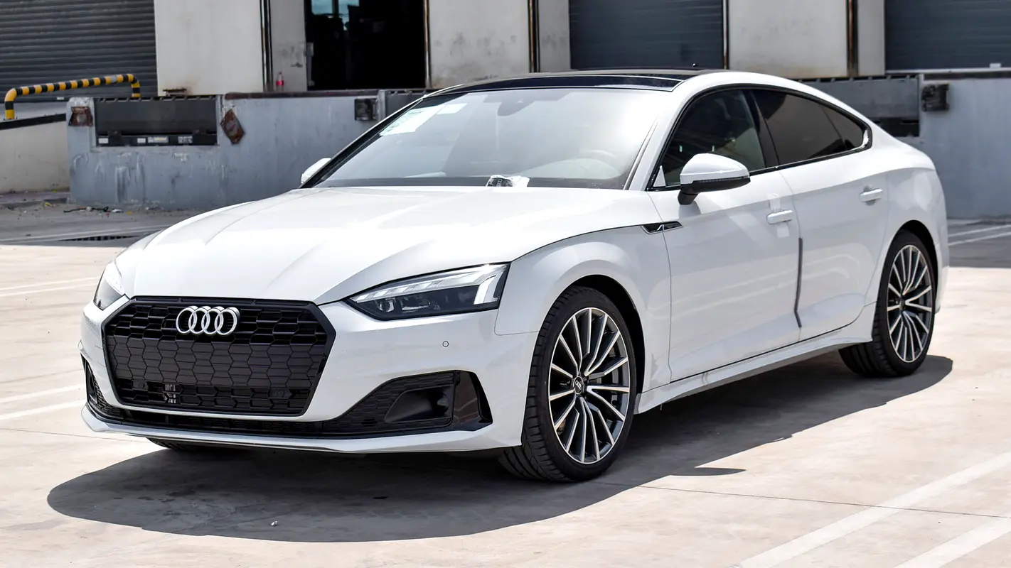 Audi A5 2023 — photo 1 of 15