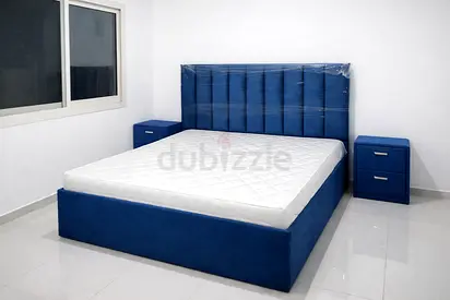 Brand new Queen size bed storage bed nd medical mattress queen bed