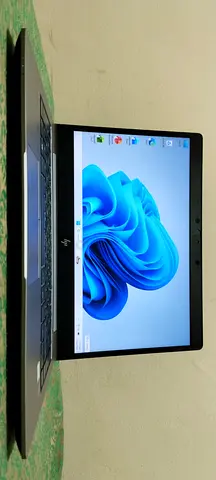 HP Laptop with Windows 11 i5 8th gen urgent sale negotiable