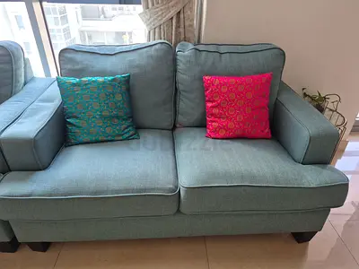3+2 sofa with cushions for Sale. In good condition