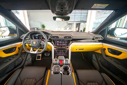 2024 Lamborghini URUS — миниатюра 12