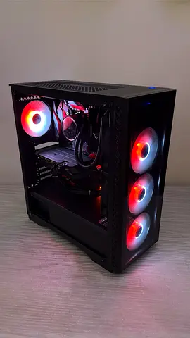 Gaming PC ( under year usage)