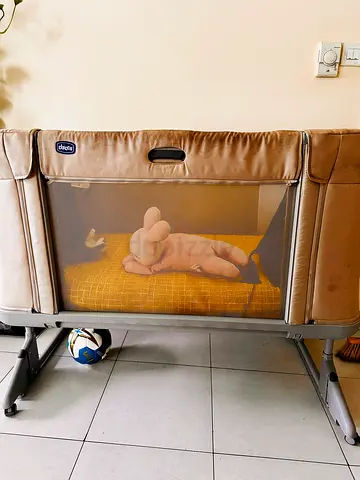 Chicco - Comfortable and Safe Crib for Your Little One