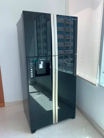 Hitachi Latest model Side By side refrigerator Freezer 4 doors French style Same Like New