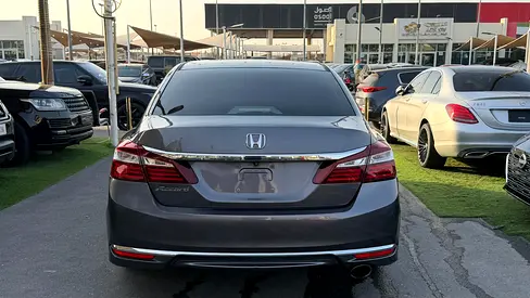 2017 Honda ACCORD 缩略图 3