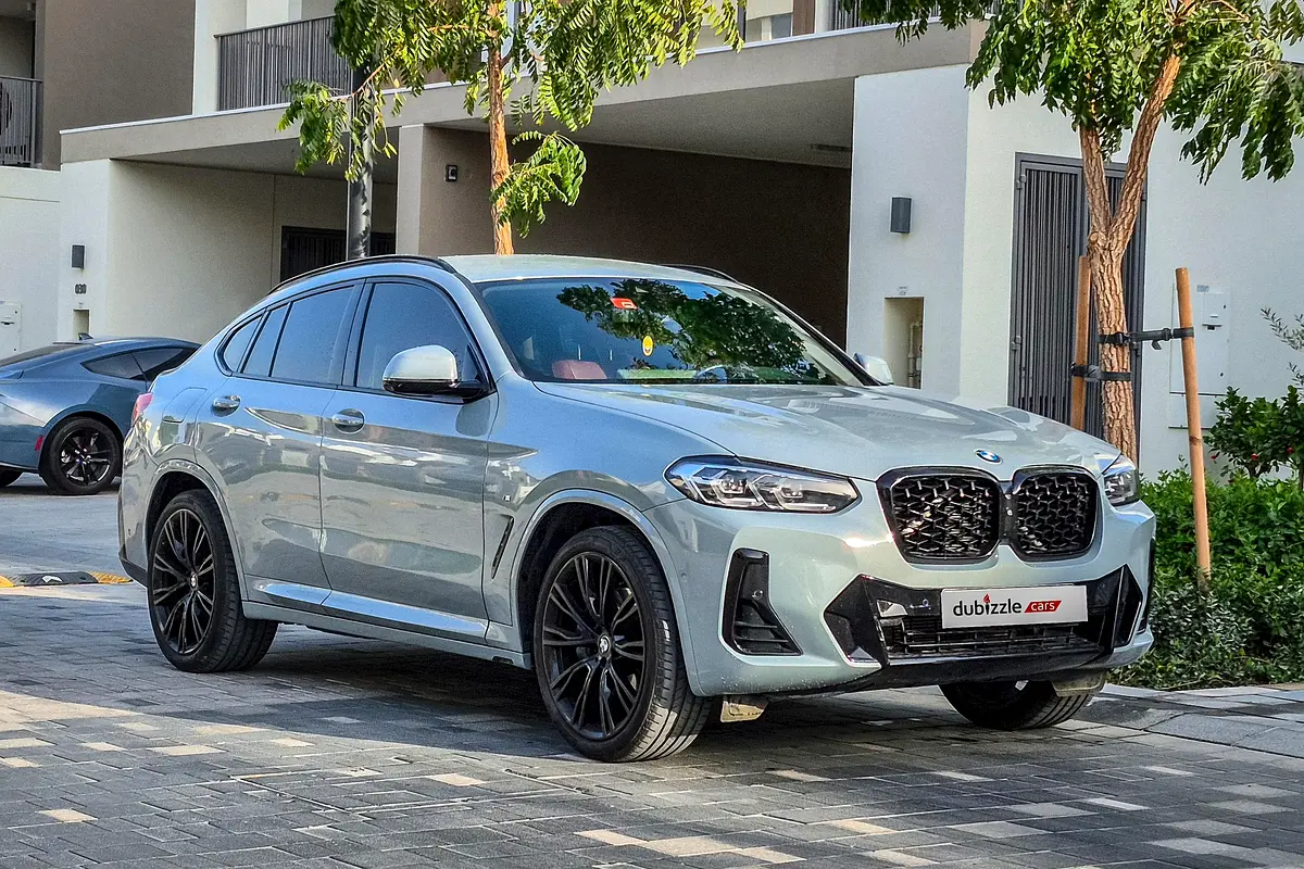 BMW X4 2022 — photo 1 of 14