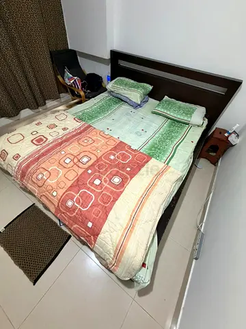 Comfortable King Size Bed with Mattresses