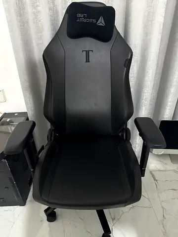 Secret lab gaming chair