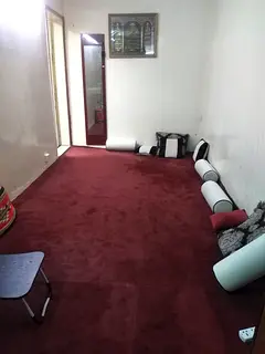 Bed space available for bachelors