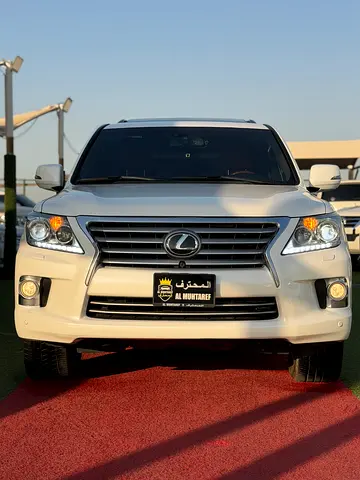 لكزسLX570-2013-خليجي-من المالك الأول-بحاله فنيه ممتازه-فل اوبشن-سبورت