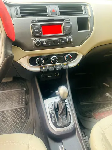 2014 KIA RIO 照片 8