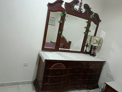 Elegant Vintage Dresser with Mirror