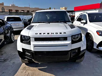 Land Rover Defender 2025