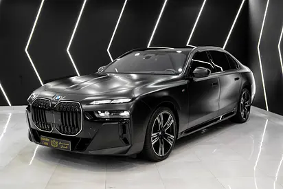 2025 BMW 735i, M Sport Package, Executive Lounge, AGMC Warranty + Service!!