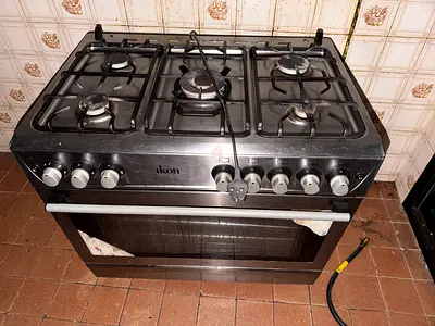 Ikon Gas Oven and Stove for Sale. 350 aed fixed rate