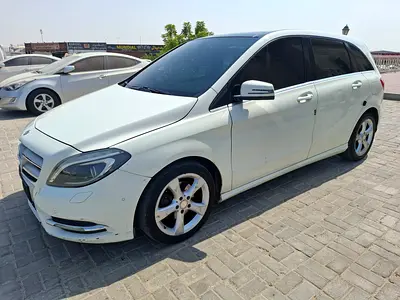 2013 Mercedes-BENZ B-CLASS photo 2