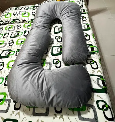 Cozy Pregnancy Pillow for Comfortable Sleep