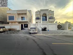 Villa for Sale in Al-Haliyo Area Features: • 7 Master Bedrooms • Majlis with Bathroom • Living