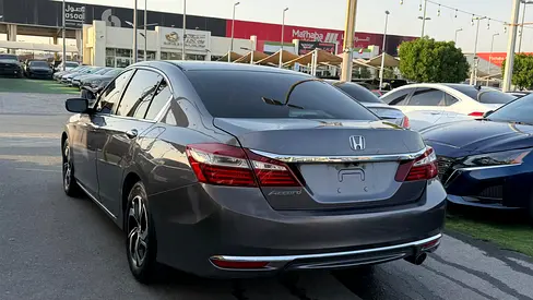 2017 Honda ACCORD 缩略图 5
