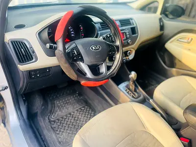 2014 KIA RIO 照片 6