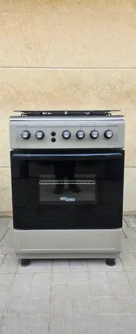Super general gas 60x60 cooker for sale