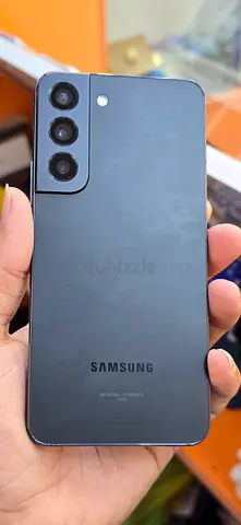 Samsung Galaxy S22 - Excellent Condition